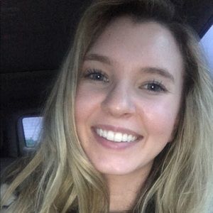 Meet your Posher, Liza